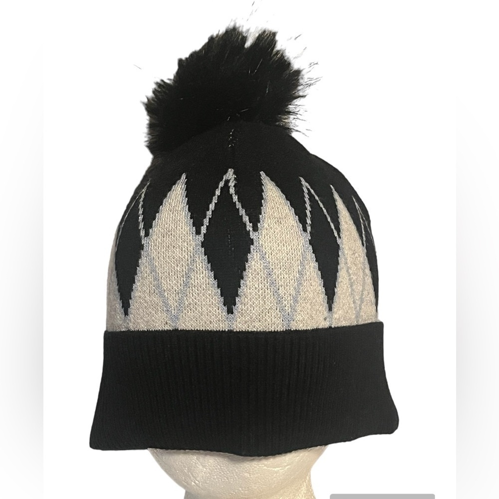 Tahari Faux Fur Pompom Winter Hat